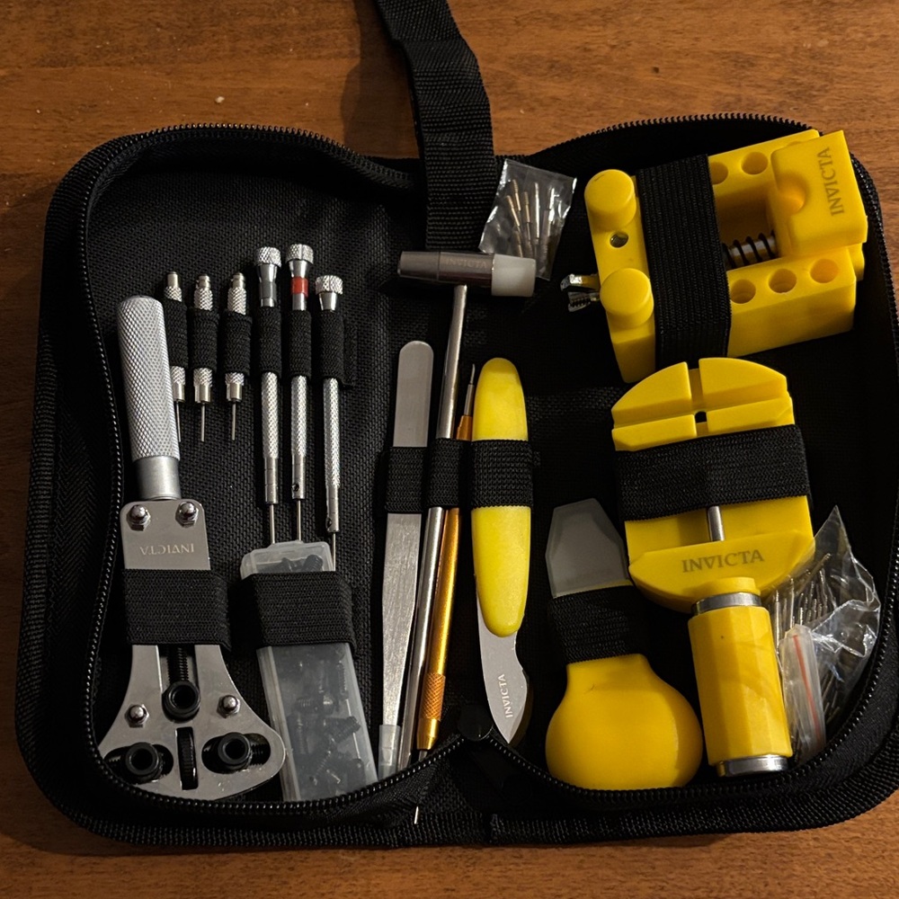 Invicta Smartwatch Quick Release Band and Watch Travel Tool Kits - Picture 6 of 7